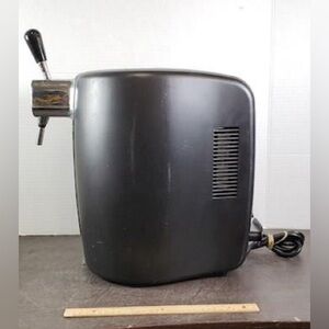 Krups BeerTender Model# VB21 Home Mini Keg Beer Cooler & Dispenser